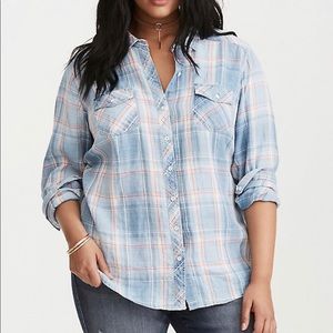 Torrid Denim Plaid Camp Shirt size 2 blue / peach